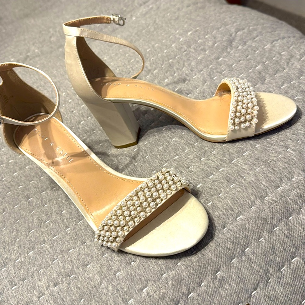 Kelly & Katie Hildie Sandal size 9.5